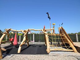 Cottage in Cisowo With Garden