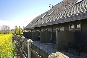 Cottage in Cisowo With Garden