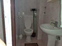 Peaceful Holiday Home in Okrug Gornji near Bocici Beach