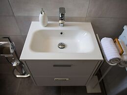 Lavish Apartment in Imotski near Blue Lake