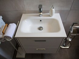 Lavish Apartment in Imotski near Blue Lake