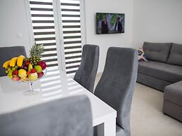 Lavish Apartment in Imotski near Blue Lake