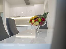 Lavish Apartment in Imotski near Blue Lake