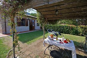 Farmhouse in Casperia With Pool & Scenic Views