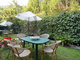 Fabulous Mansion in Pesina Spezie near Lake