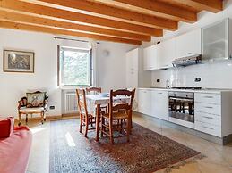 Belvilla by OYO Idra