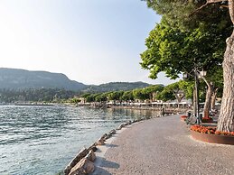 Belvilla by OYO Idra