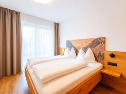 Inviting Flat in Hart With Fitness Room