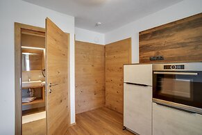 Inviting Flat in Hart With Fitness Room