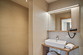 Inviting Flat in Hart With Fitness Room