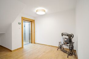Inviting Flat in Hart With Fitness Room