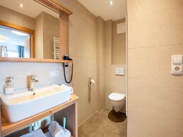 Inviting Flat in Hart With Fitness Room