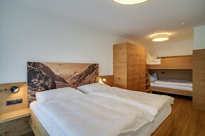 Inviting Flat in Hart With Fitness Room