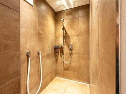 Inviting Flat in Hart With Fitness Room