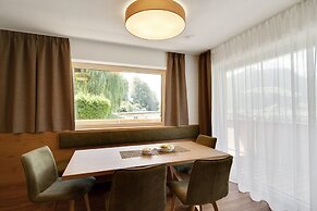 Attractive Flat With Beautiful Views