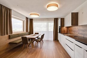 Attractive Flat With Beautiful Views
