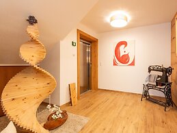 Attractive Flat With Beautiful Views