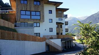 Attractive Flat With Beautiful Views