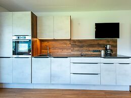Attractive Flat With Beautiful Views