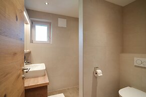 Attractive Flat With Beautiful Views