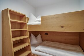 Beautiful Flat in Hart With Fitness Room