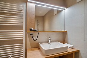 Beautiful Flat in Hart With Fitness Room