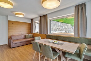 Beautiful Flat in Hart With Fitness Room