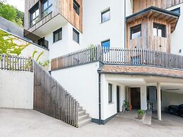 Beautiful Flat in Hart With Fitness Room