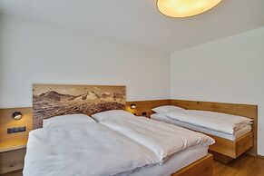 Beautiful Flat in Hart With Fitness Room