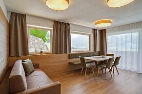 Beautiful Flat in Hart With Fitness Room