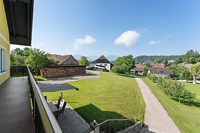 Holiday Home Near Lake
