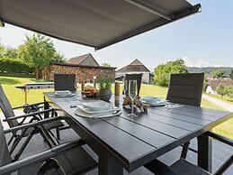 Holiday Home Near Lake