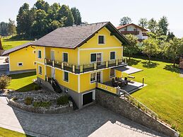 Holiday Home Near Lake