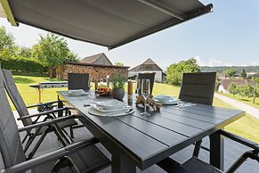 Holiday Home Near Lake
