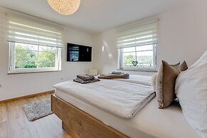Holiday Home Near Lake