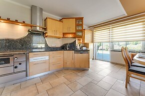 Holiday Home Near Lake