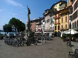 Cozy Apartment in Lovere near Lake