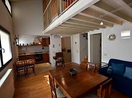 Cozy Apartment in Lovere near Lake