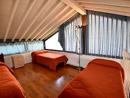 Cozy Apartment in Lovere near Lake