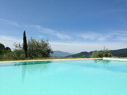 Holiday Home in Pescia With Swimming Pool