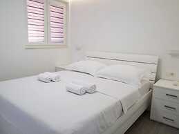 Apartment in Imotski Near the Lake