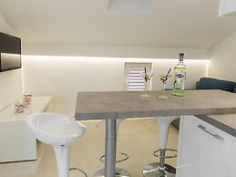 Pretty Apartment in Imotski near River