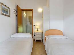 Belvilla by OYO Lira