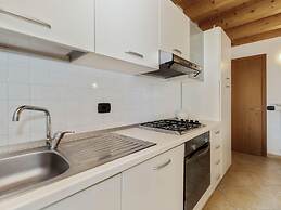 Belvilla by OYO Lira