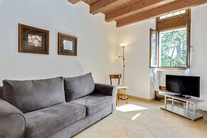 Belvilla by OYO Lira