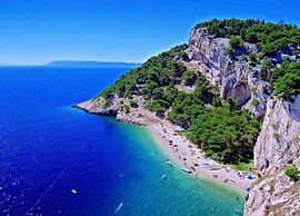 Apartment in Imotski With Parking