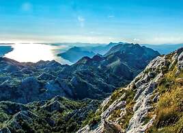 Apartment in Imotski With Parking