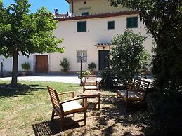 Comfortable Holiday Home in Pistoia With Pool