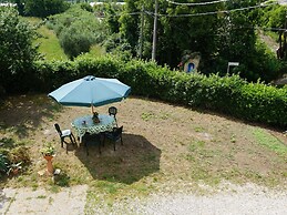 Comfortable Holiday Home in Pistoia With Pool