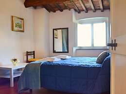 Comfortable Holiday Home in Pistoia With Pool